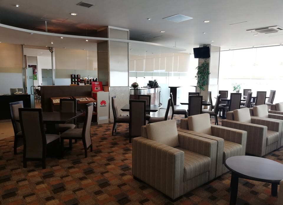 Palm Strip Lounge – Colombo Airport (CMB), Terminal 1