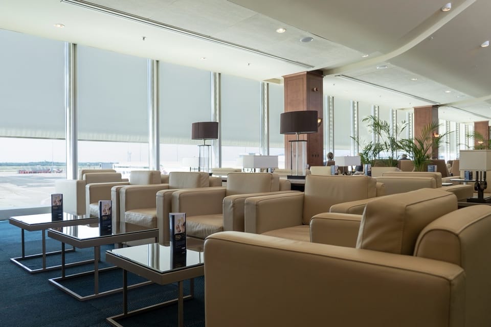 Escape Lounge – Manchester Airport (MAN), Terminal 3 – seating area