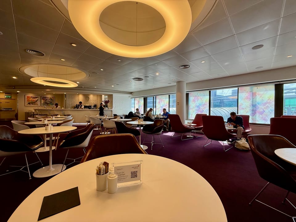 Virgin Atlantic Revivals Lounge – Heathrow Airport (LHR), Terminal 3 – seating area