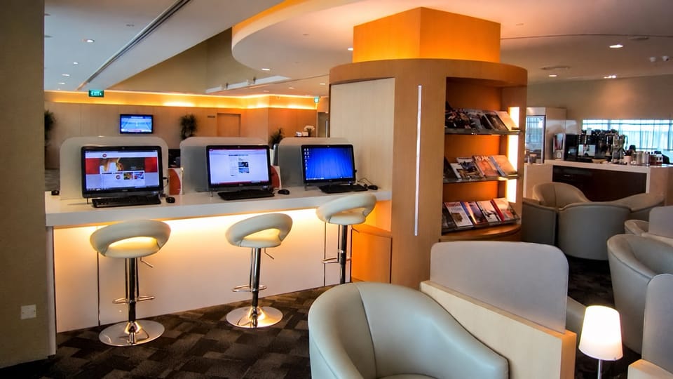 SATS Premier Lounge (T2) – Singapore Changi Airport (SIN), Terminal 2 – lounge interior