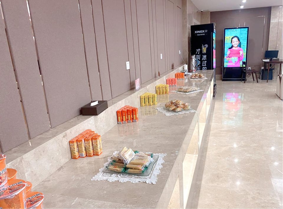 First Class Lounge – Kashgar prefecture Airport (KHG), Main Terminal – dining room
