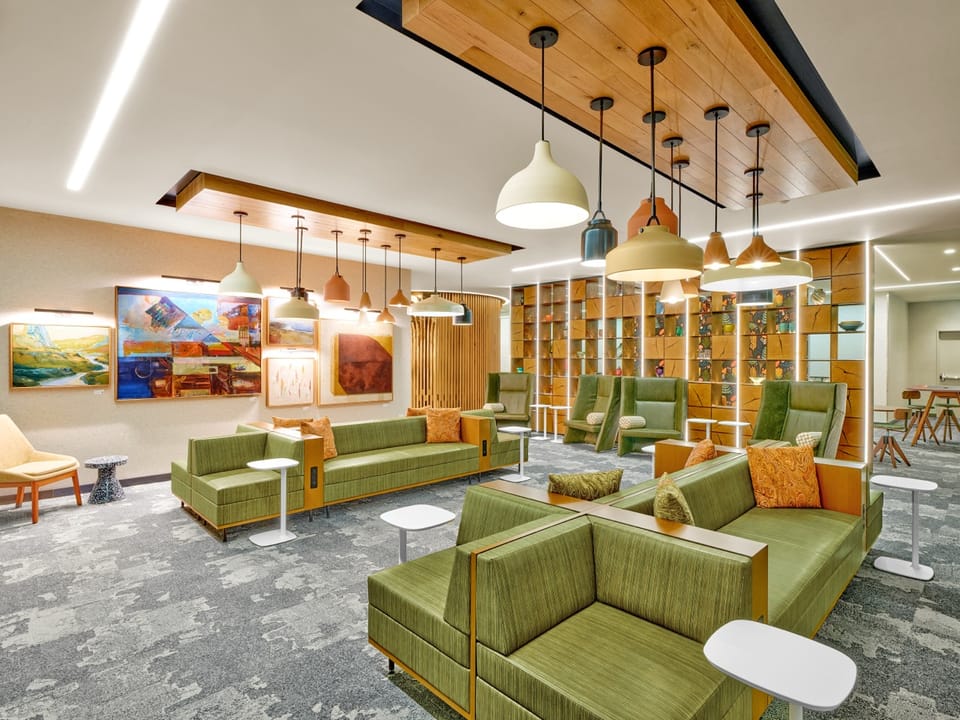 Escape Lounge – Portland Airport (PDX), Terminal D