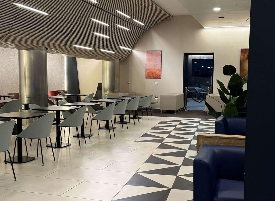 Pearl Lounge – Naples Airport (NAP), Terminal 1
