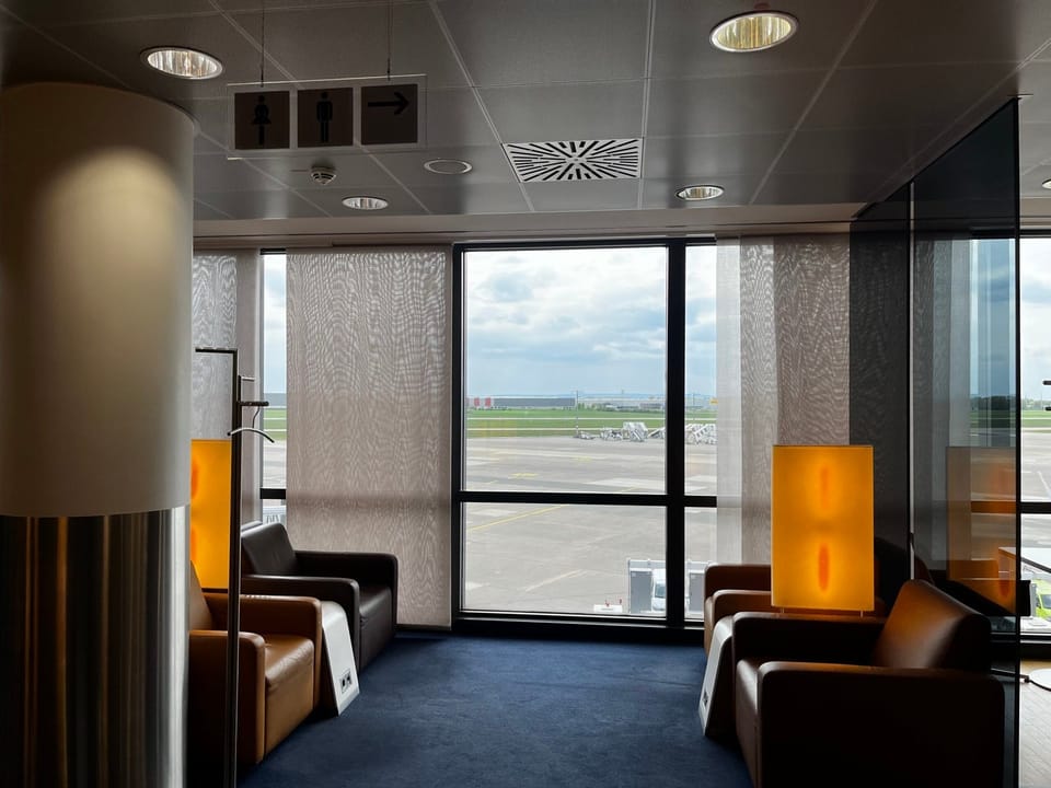Lufthansa Senator Lounge – Hannover Airport (HAJ), Terminal A – seating area