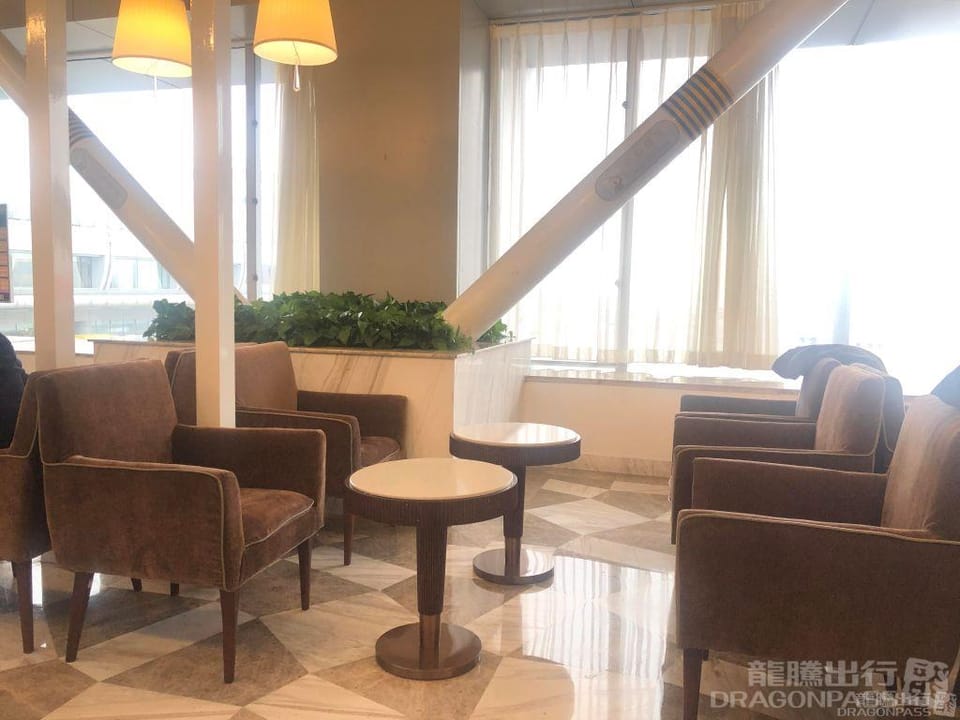 Hainan Airlines VIP Lounge – Beijing Capital Airport (PEK), Terminal 2 – seating area
