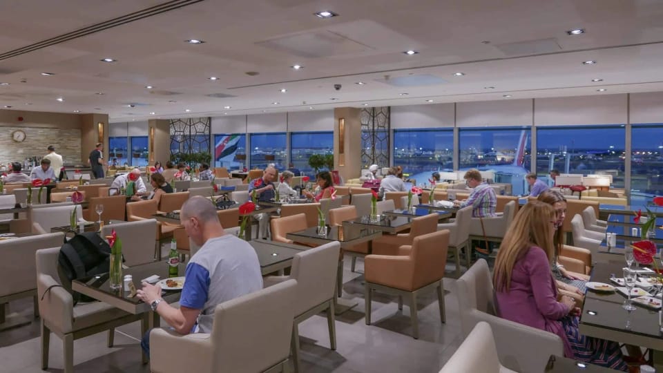 The Emirates Lounge – Heathrow Airport (LHR), Terminal 3