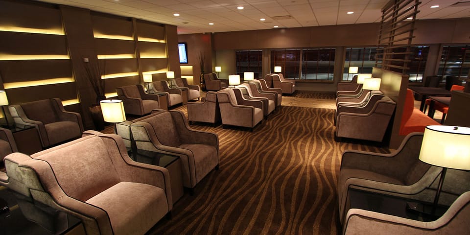 Plaza Premium Lounge – Edmonton Airport (YEG), Main Terminal