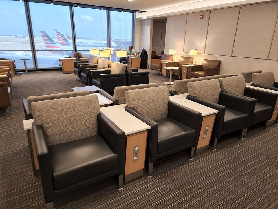 American Airlines Admirals Club – Chicago O'Hare Airport (ORD), Terminal 3