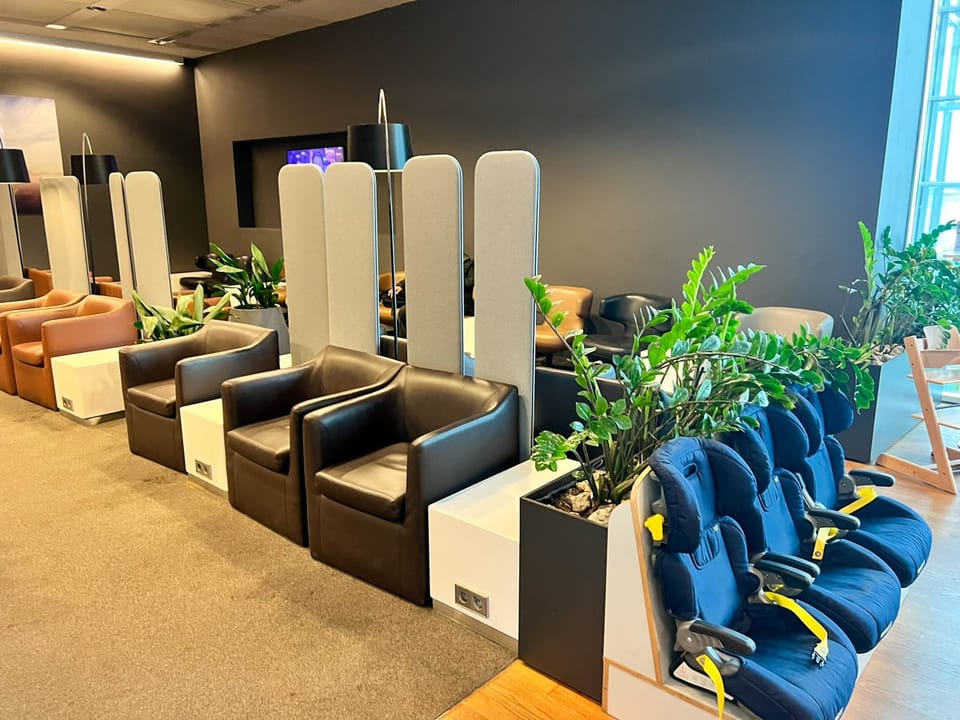 Lufthansa Business Lounge H24 – Munich Airport (MUC), Terminal 2 – seating area