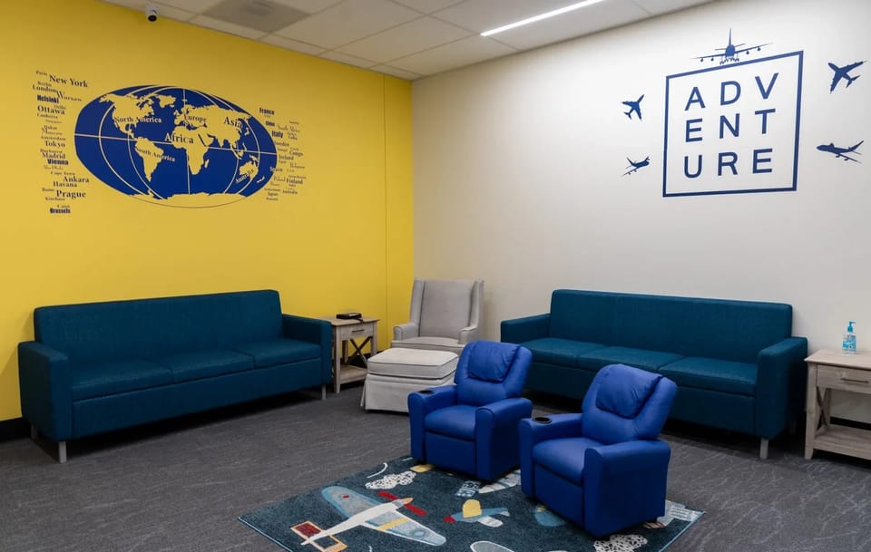 USO Center – San Francisco Airport (SFO) – seating area