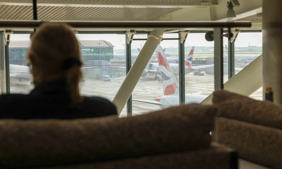 British Airways Galleries Club Lounge (5B) – Heathrow Airport (LHR), Terminal 5 – seating area