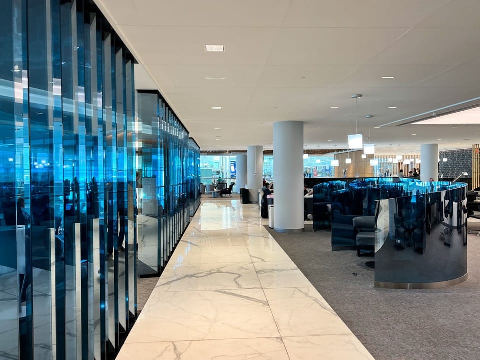 Sala VIP Joan Miró – Barcelona Airport (BCN), Terminal 1 – lounge interior
