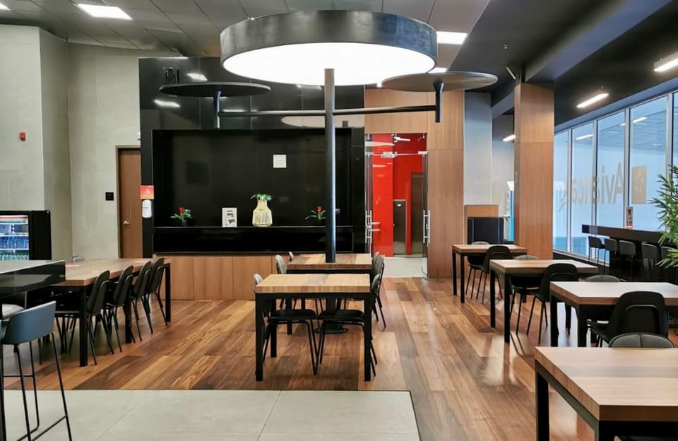 Avianca VIP Lounge – Bucaramanga Airport (BGA), Main Terminal – dining room