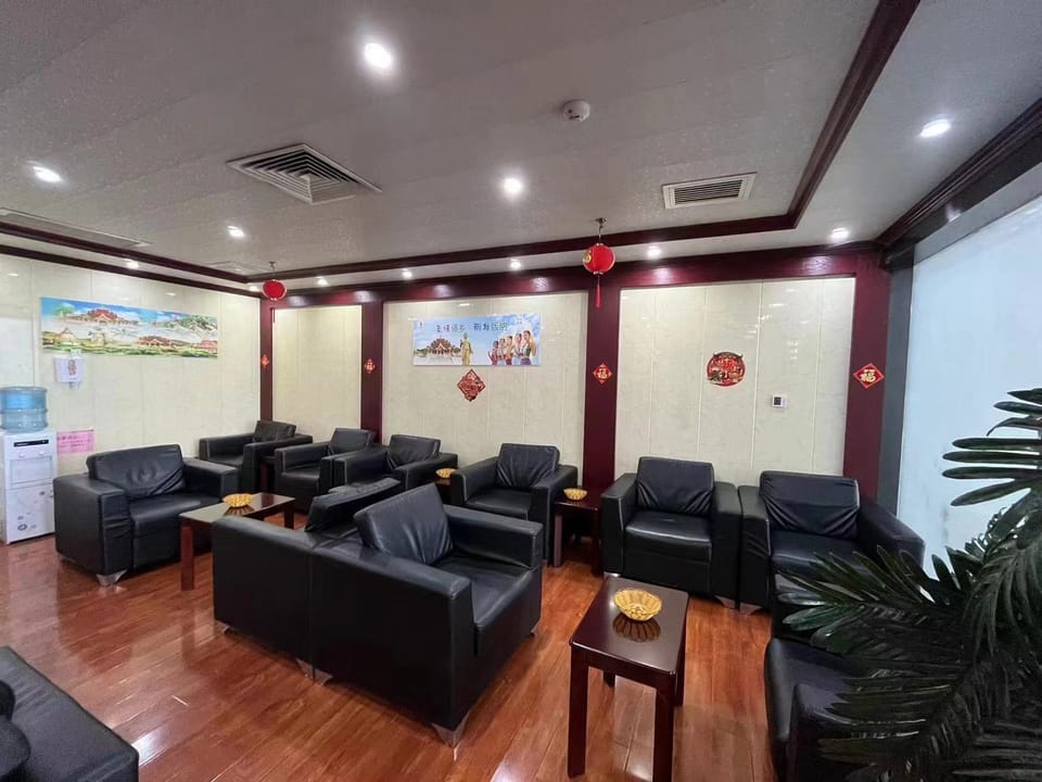 First Class Lounge – Xishuangbanna Gasa Airport (JHG), Main Terminal – seating area