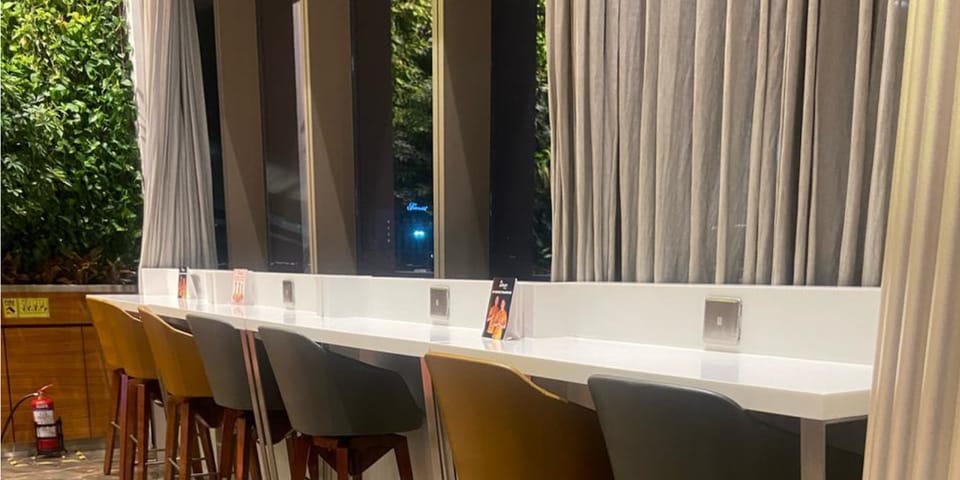 Adani Silver International Lounge – Mumbai Airport (BOM), Terminal 2