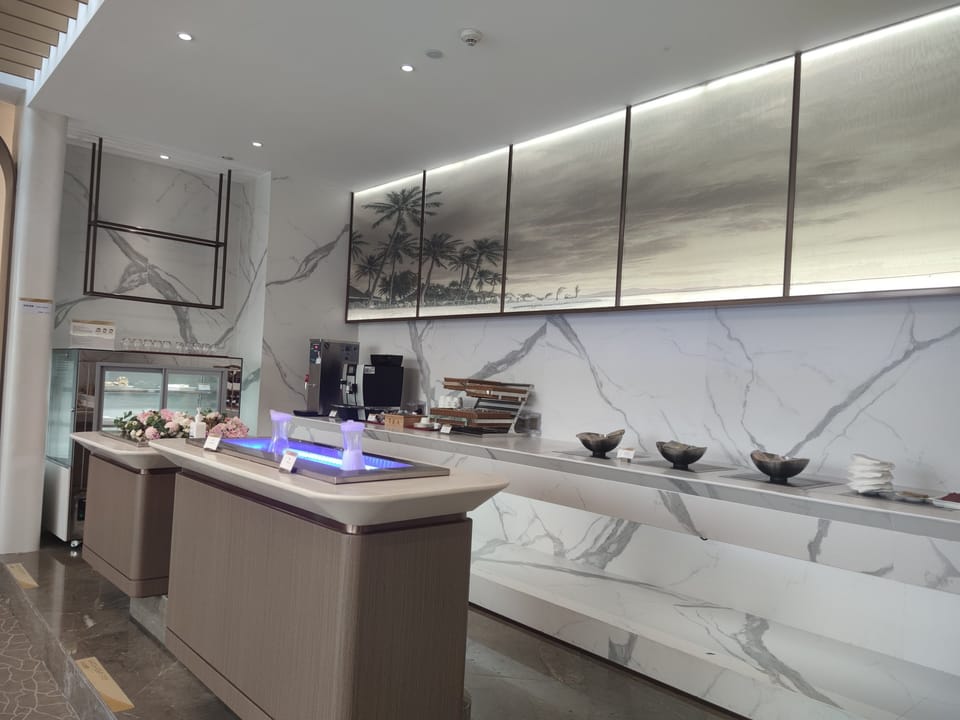 Hainan Airlines Lounge – Haikou Meilan Airport (HAK), Terminal 2
