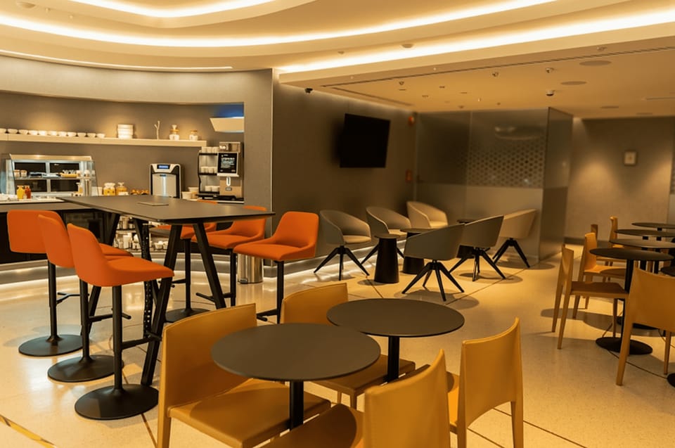 Primeclass Pacifico Sala Metropolis – Santiago Airport (SCL)