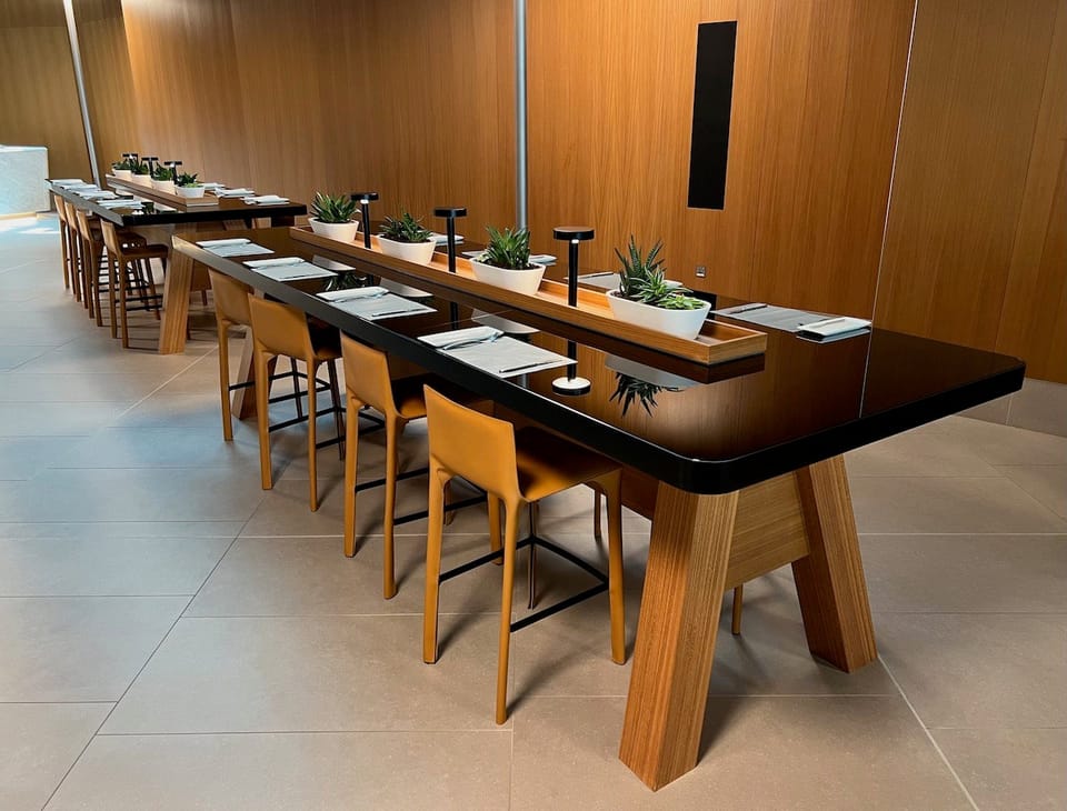 Platinum and Gold Lounge - North – Hamad International Airport (DOH), HIA – dining area