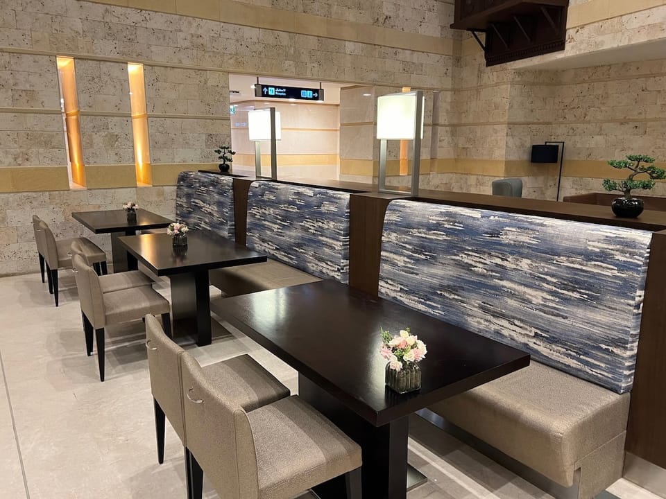 Aerotel Lobby Lounge – Jeddah Airport (JED), Terminal 1 – lounge interior
