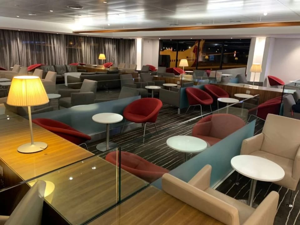 Qantas International Business Lounge – Wellington Airport (WLG)