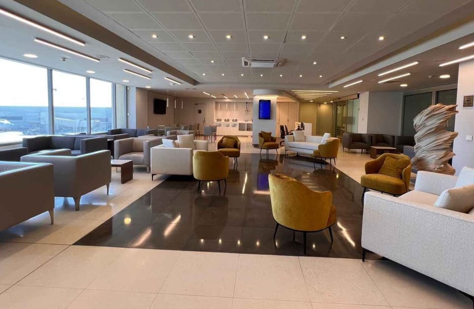 Ahlein Comfy Lounge – Beirut Airport (BEY), Main Terminal