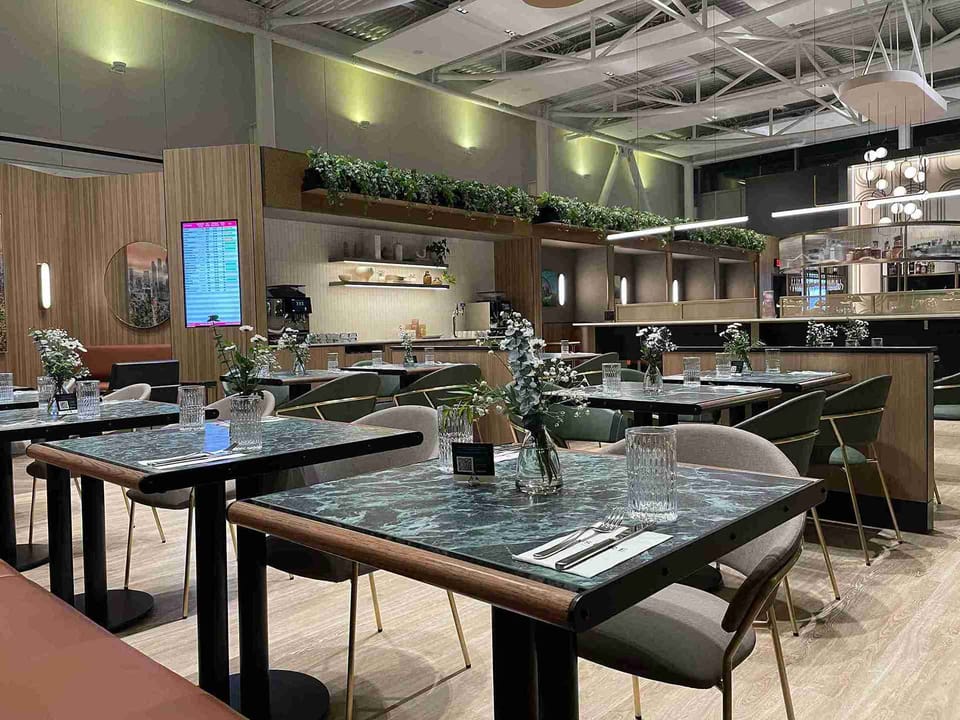 Aspire Lounge – Montreal Trudeau Airport (YUL), Main Terminal