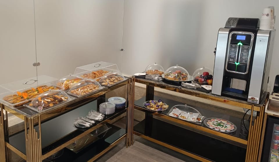 Pearl Lounge – Dabaa Airport (DBB), Main Terminal