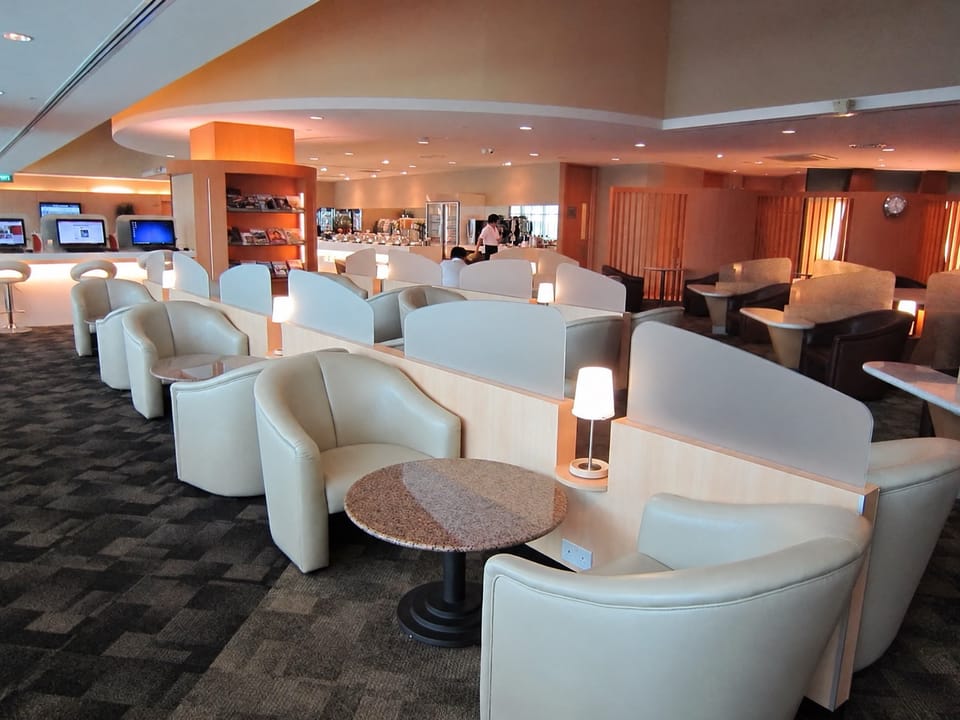 SATS Premier Lounge (T2) – Singapore Changi Airport (SIN), Terminal 2 – seating area