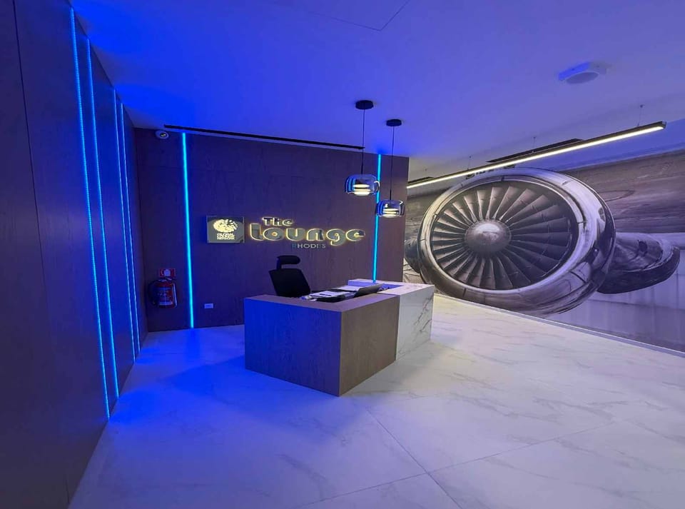 The Lounge – Rhodes Airport (RHO), Main Terminal – reception and entrance