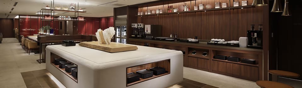 JAL Diamond Premier Lounge – Fukuoka Airport (FUK)