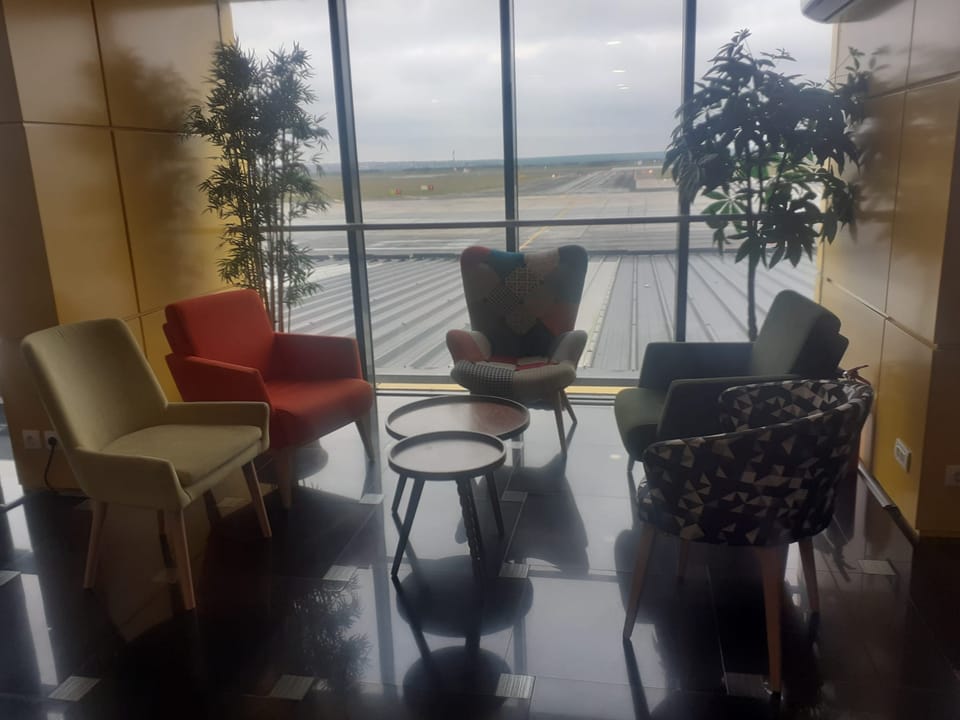 Domestic Business Lounge – Timisoara Airport (TSR), Domestic Terminal