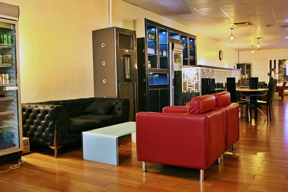 VIP Lounge – Lagos Airport (LOS), Domestic Terminal – seating area