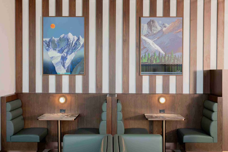 Plaza Premium International Lounge – Vancouver Airport (YVR), International Terminal – seating area