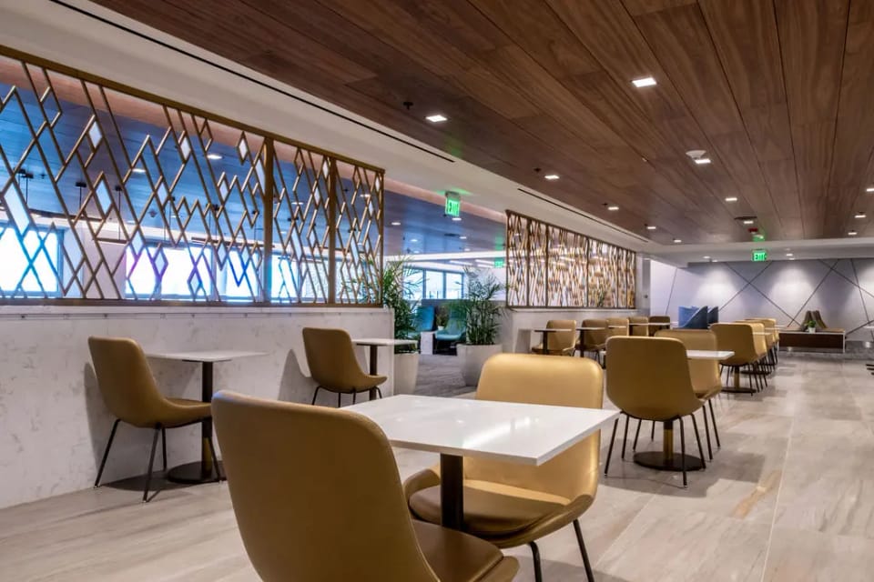 Delta Sky Club – Miami Airport (MIA)