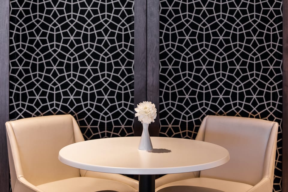 The House by Aspire – Sydney Airport (SYD), Terminal 1 – seating area