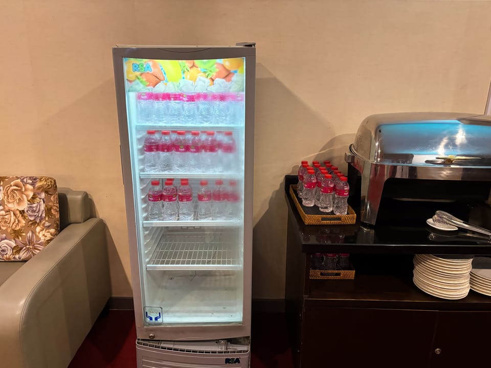 Batik Air Business Class Lounge – Jakarta Halim Airport (HLP), After security – lounge interior
