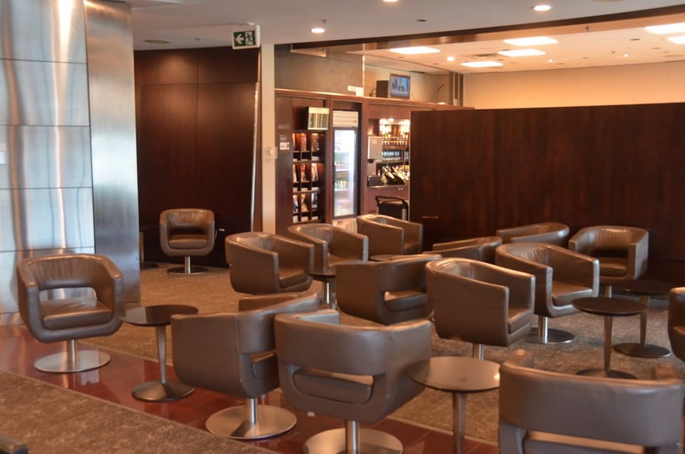 Air Canada Maple Leaf Lounge – Airport (YHZ) (YHZ)