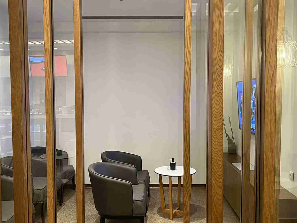 The Lounge – Thessaloniki Airport (SKG), Main Terminal – seating area
