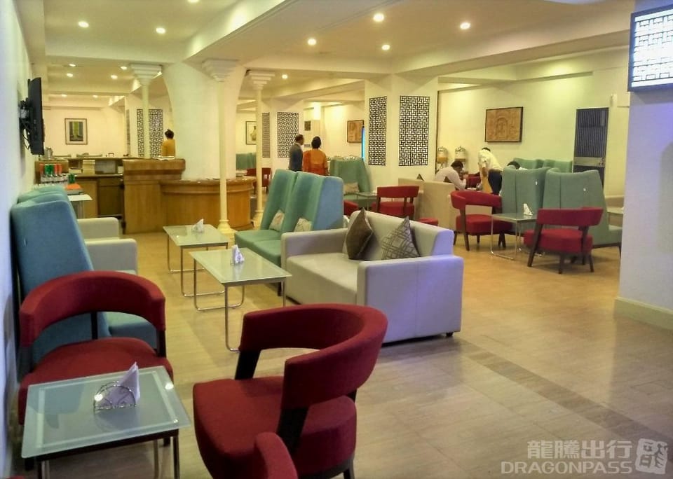 Balaka Executive Lounge – Dhaka Shahjalal Airport (DAC), Terminal 1 – seating area