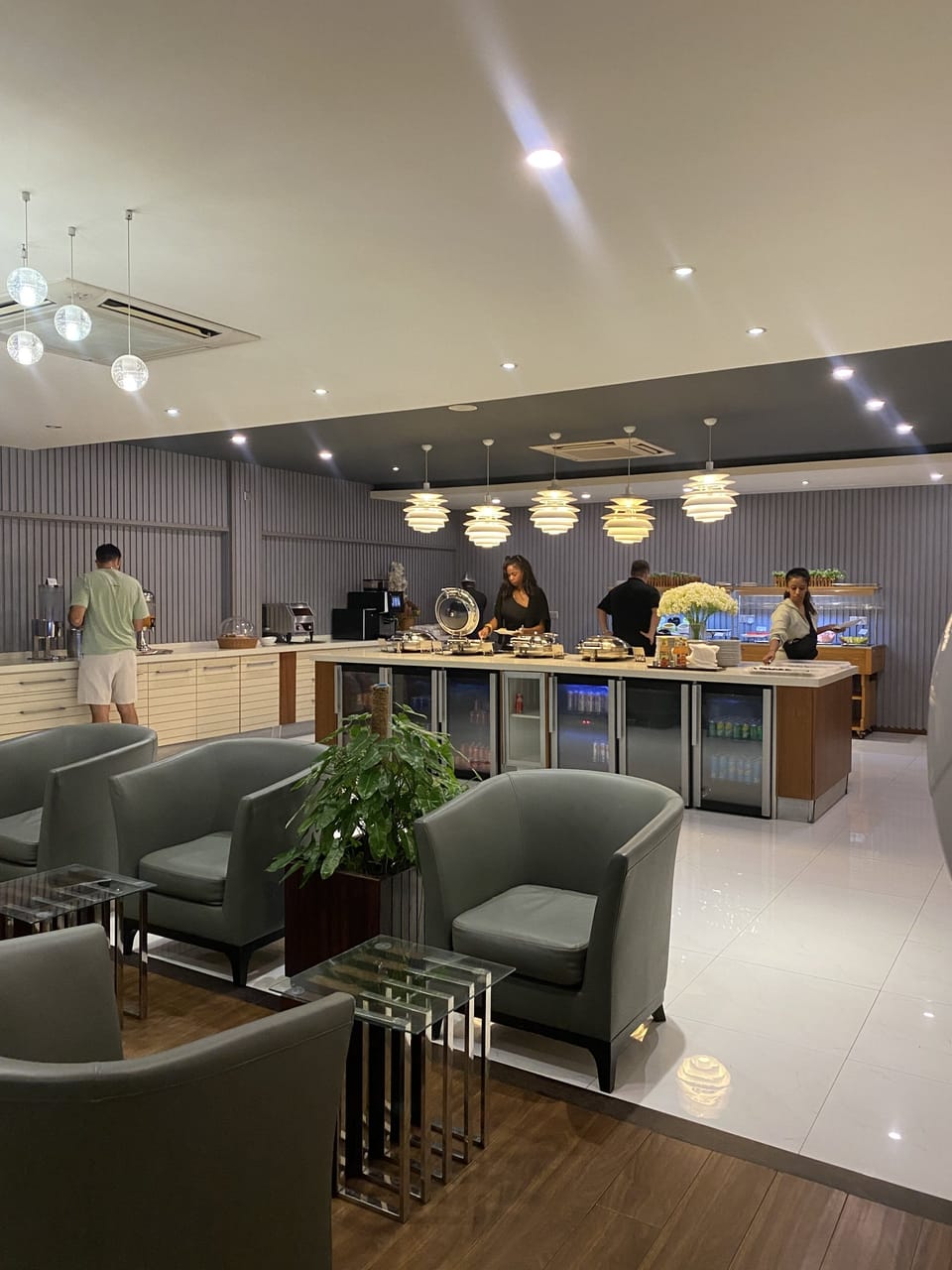 Moonimaa Lounge – Malé Airport (MLE), Main Terminal
