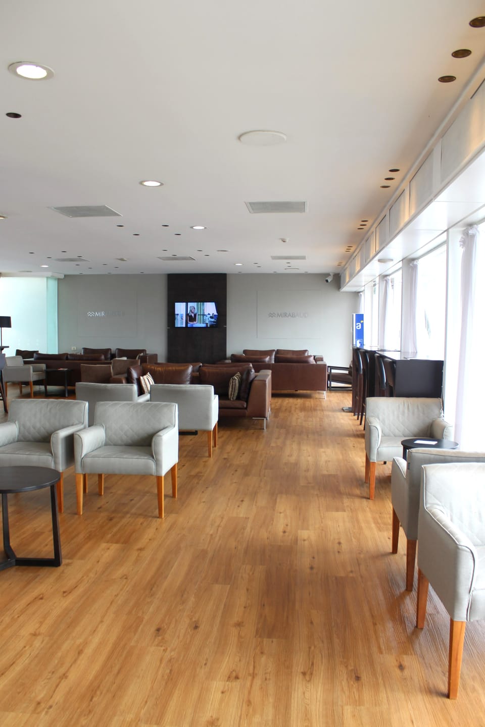 Aeropuertos VIP Club – Punta Del Este Airport (PDP), Main Terminal