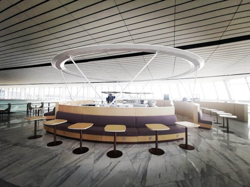 China Southern Sky Pearl Club Lounge 2 – Beijing Daxing Airport (PKX) – bar