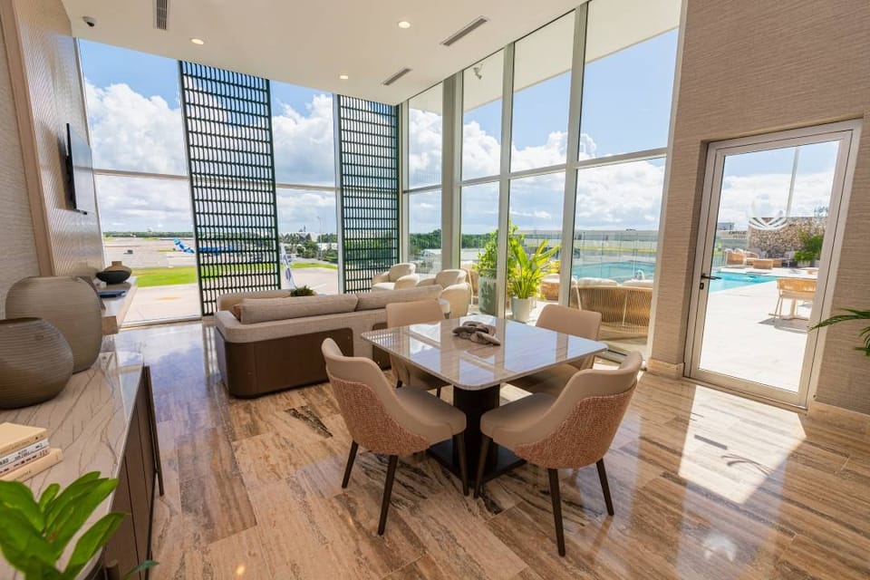 VIP Lounge (Terminal B, Gate 24) – Punta Cana Airport (PUJ), Terminal B – seating area