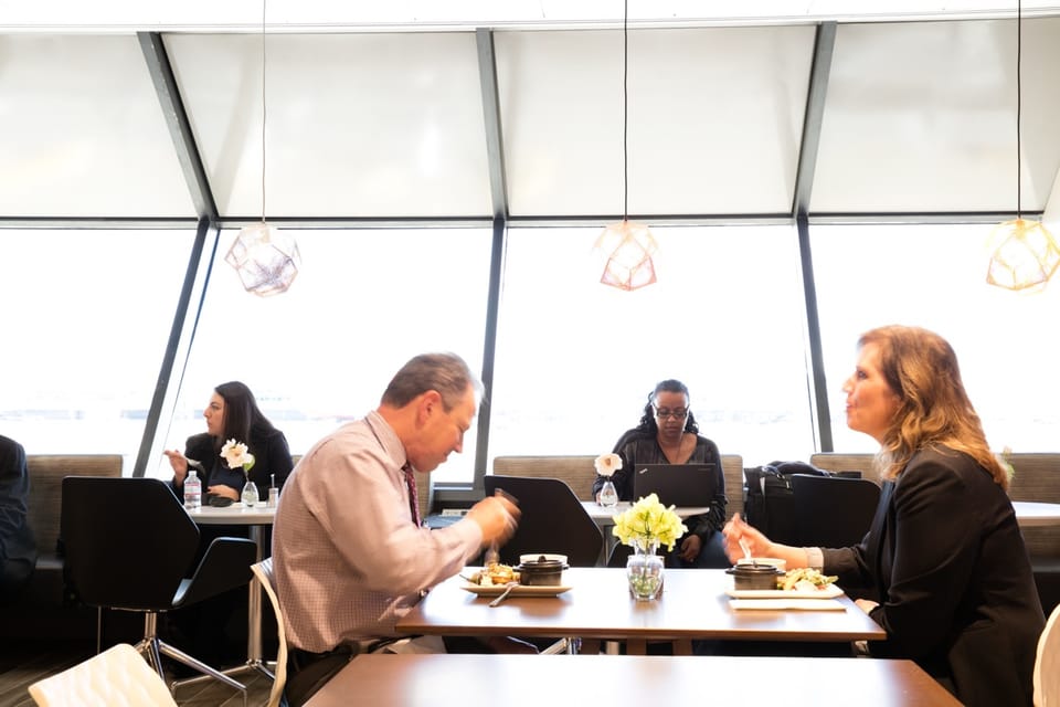 Escape Lounge – Oakland International Airport (OAK), Terminal 1