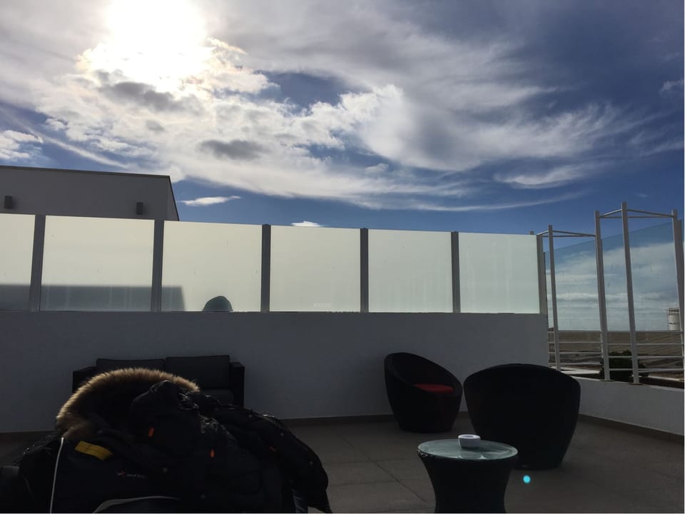 Guacimeta Lounge – Lanzarote Airport (ACE), Terminal 1, 1st floor