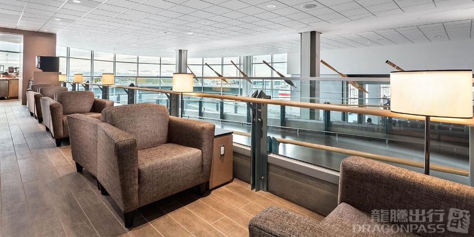 Plaza Premium Lounge (Pier C) – Vancouver Airport (YVR), Domestic Terminal – seating area