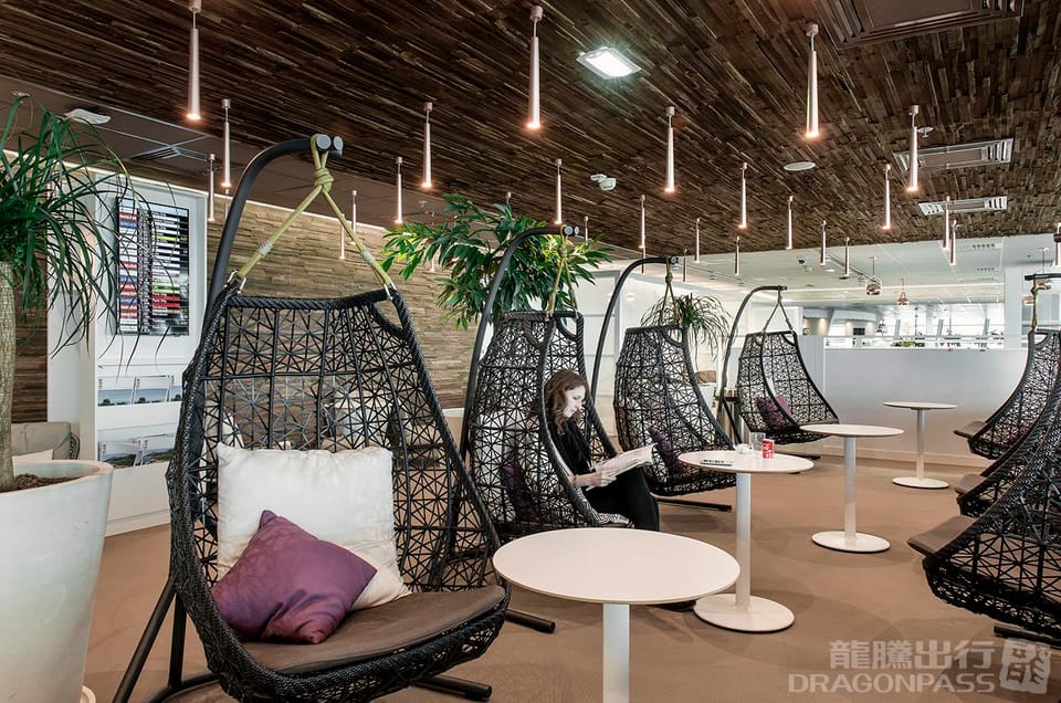 The Infinity Lounge – Nice Airport (NCE), Terminal 2 – seating area
