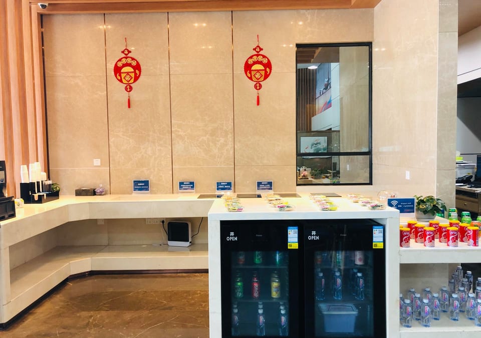 First Class Lounge (East Gallery) – Zhuhai Airport (ZUH), Main Terminal