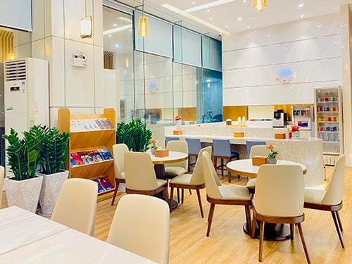 First & Business Class Lounge – Zhuhai Airport (ZUH), First & Business Class Lounge