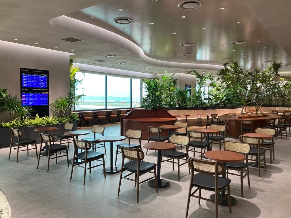 Lounge hana – Naha Airport (OKA), Main Terminal